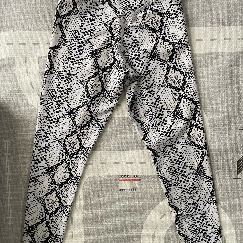 Balance Athletica (Vitality) Snake Print Leggings